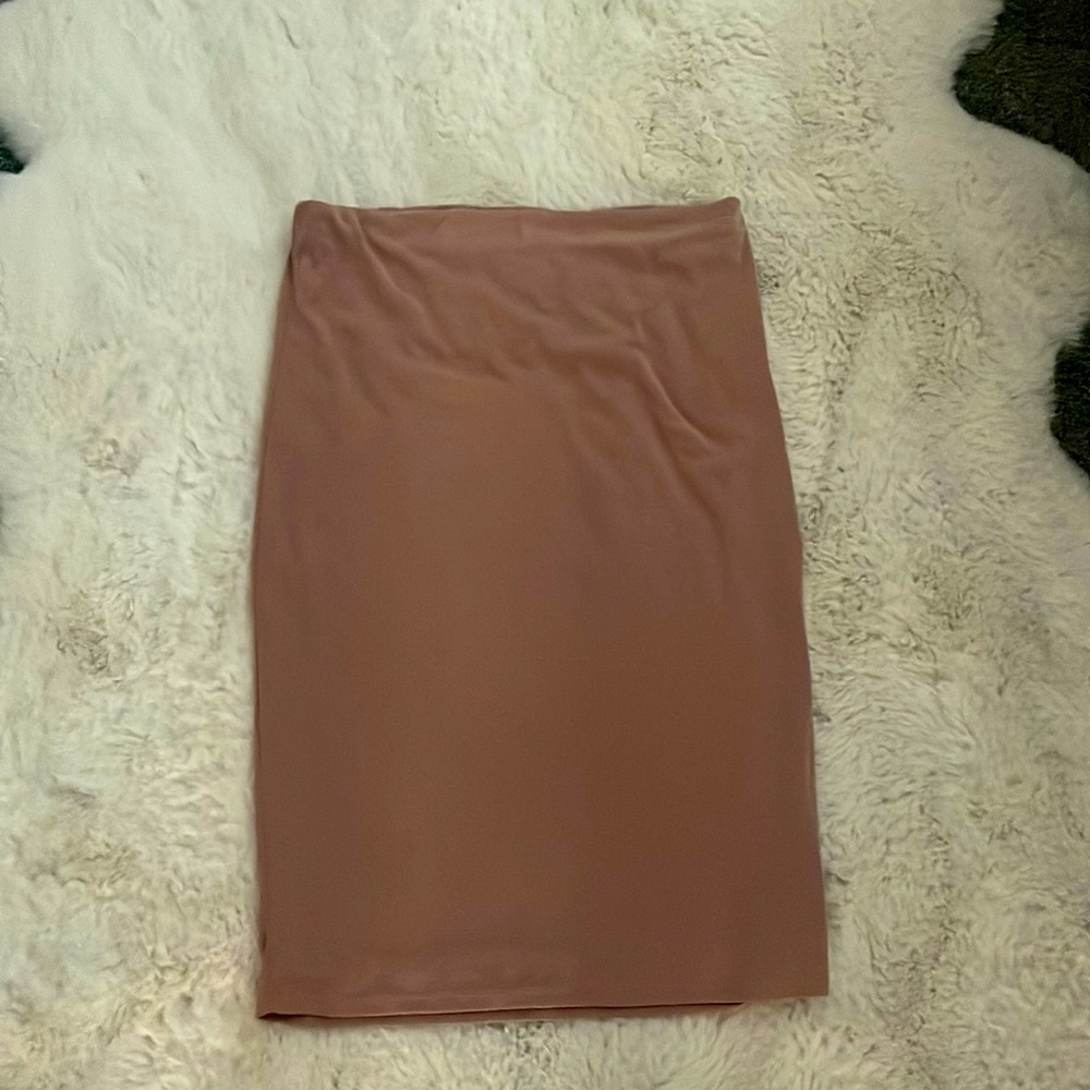 Pink pencil skirt